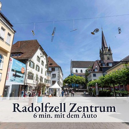 Grosse Moderne Ferienwohnung In Bester Bodenseelage L 1 Minute Zum Bodensee L 3 Zimmer L Vollausgestattete Kueche L Sonnenbalkon L Wlan L Willkommen Im Apartment Mettnau رادولفزيل ام بوندنز المظهر الخارجي الصورة