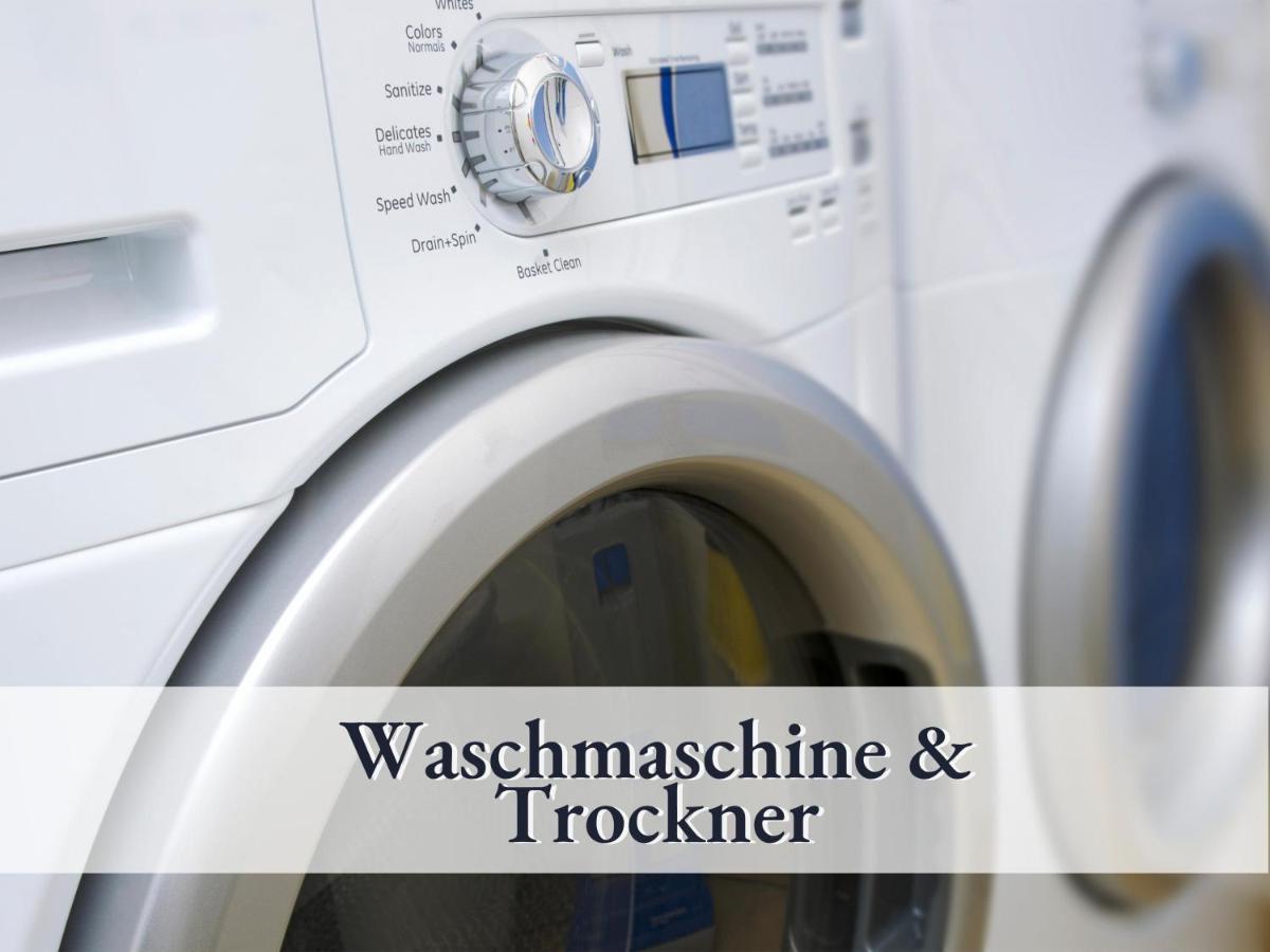 Grosse Moderne Ferienwohnung In Bester Bodenseelage L 1 Minute Zum Bodensee L 3 Zimmer L Vollausgestattete Kueche L Sonnenbalkon L Wlan L Willkommen Im Apartment Mettnau رادولفزيل ام بوندنز المظهر الخارجي الصورة